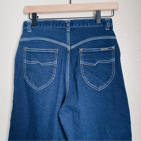 Vintage High Waisted Jeans - Picture 4 of 5